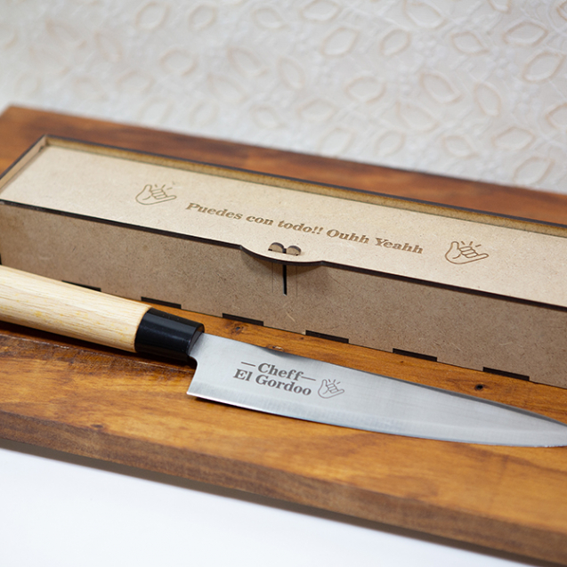 cuchillo de cocina grande personalizado grabado a laser con nombre con caja o expositor