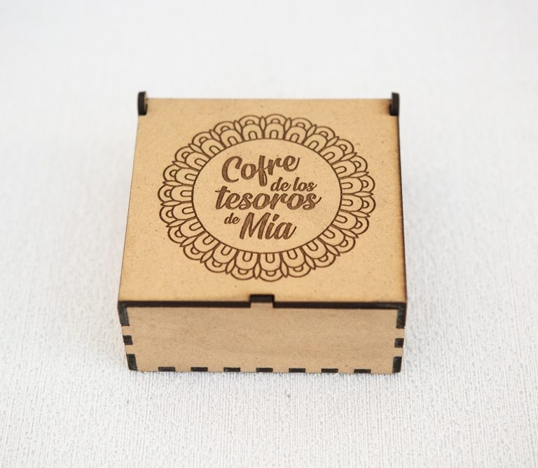 cumplemes madera personalizados nombre fecha nacimiento bebe milstones grabado laser