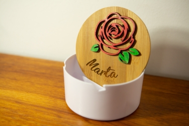 Joyero Rosa Sant Jordi 3D personalizado con nombre grabado