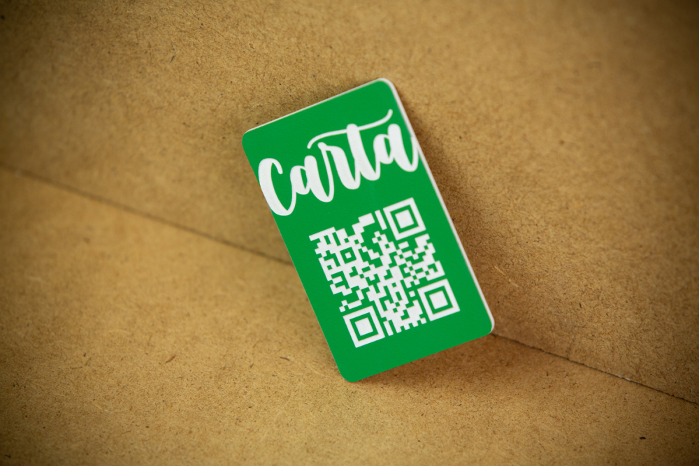 Placa adhesiva para mesas con QR de Carta digital restaurantes en colores