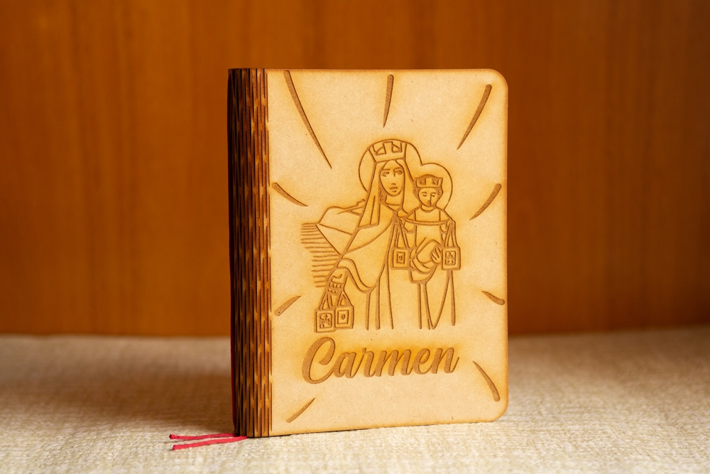 WoodBook – Libreta/Diario A5 de madera personalizado grabado